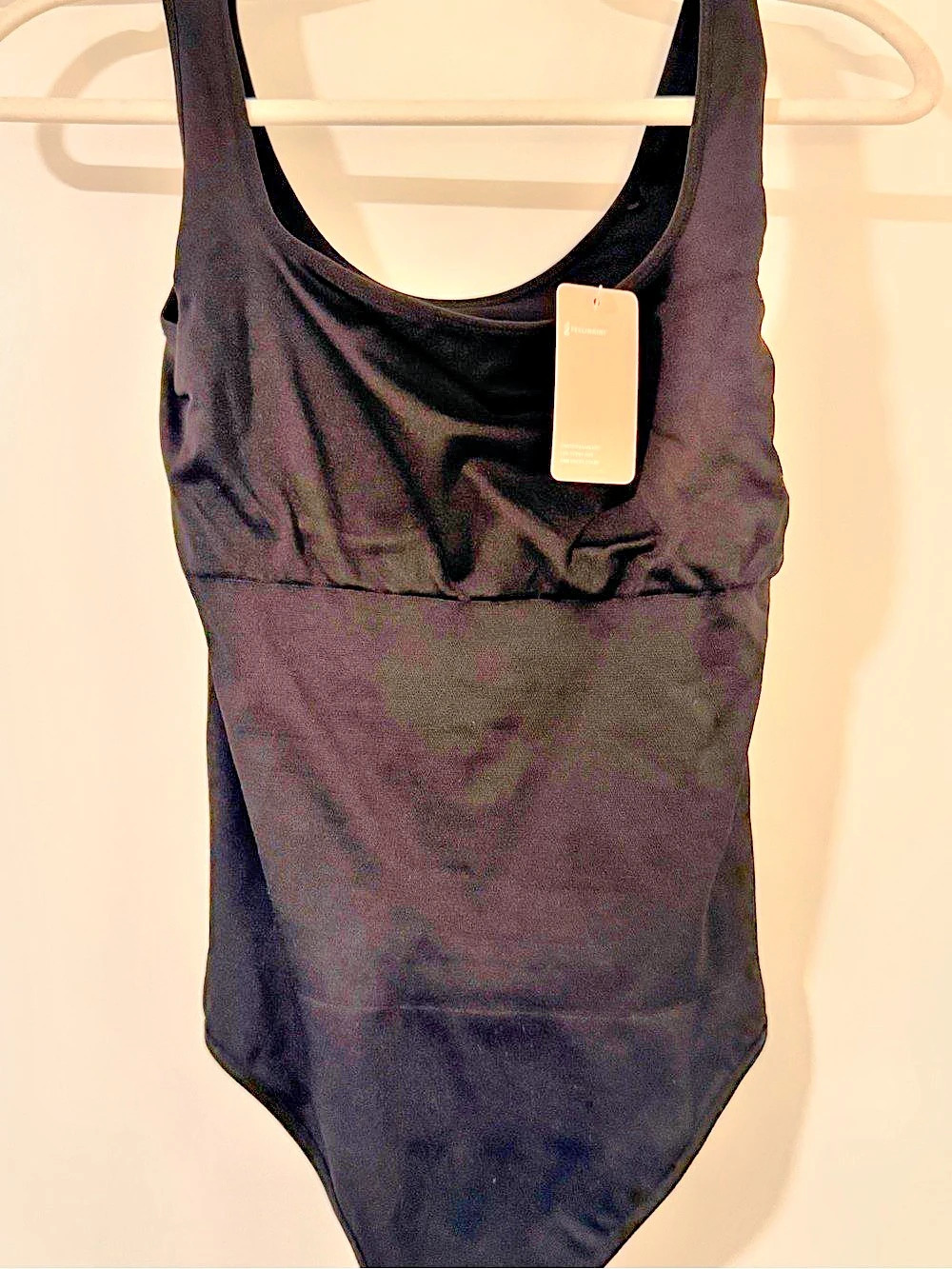 Ultra-Compression Scoop-Back Sleeveless Thong Bodysuit- Black